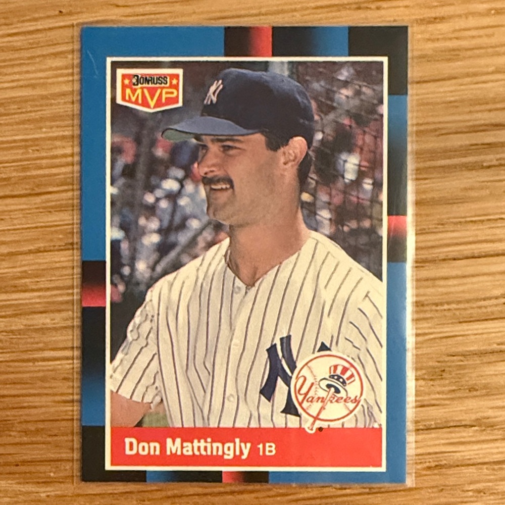 Don Mattingly New York Yankees Baseball Card - Blue/Red